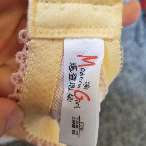 Used bra - Picture 2 of 2